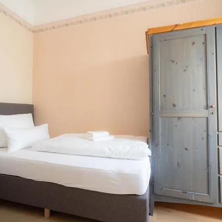 Logierhaus Am Denkmal Hotel 2*
