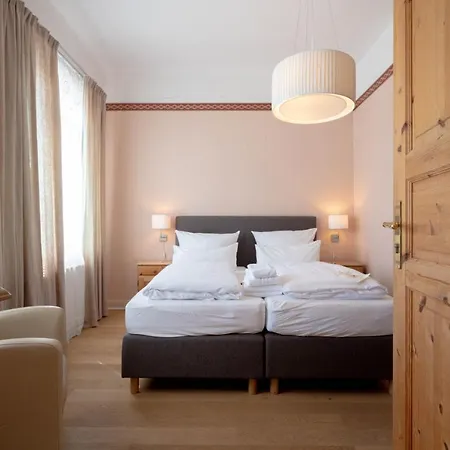 Hotel Logierhaus Am Denkmal 2*