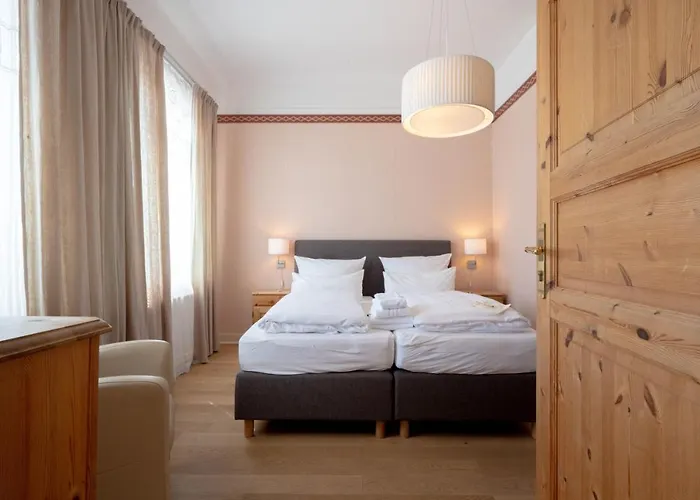 Hotel Logierhaus Am Denkmal 3*