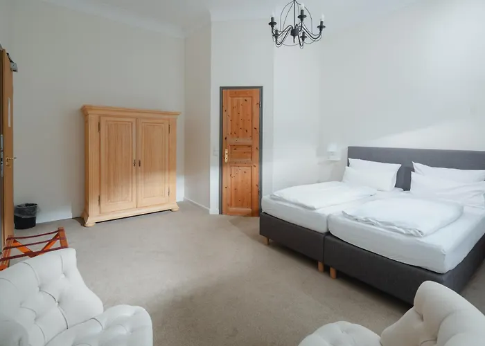 Logierhaus Am Denkmal Hotel 3*