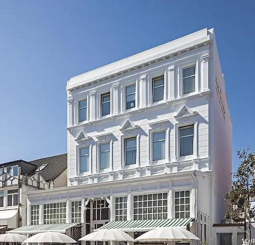 Отель Logierhaus Am Denkmal 3*